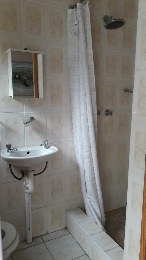 Beverly Corner Lodge Matatiele Екстер'єр фото
